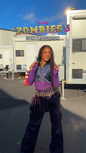 🚨 First official look at the new outfits for #ZOMBIES5The movie is set to release in 2027.