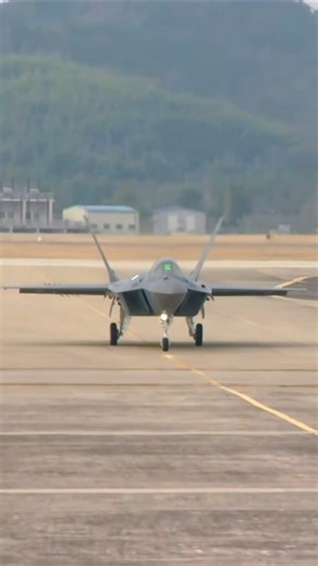 韓国KF-21、量産1号機が出荷
