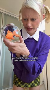 🙀 ⋆ 🎀 🌈 KITTY LEVER 🎈 👼🏼 ⋆ 🌙 on Instagram: "this fish bag is perfect for darla from finding nemo 🐠 @katebarton"