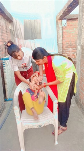 Introduction the "VitaWear SmartBand," a next-generation wearable gadIntroducingget🎉 that