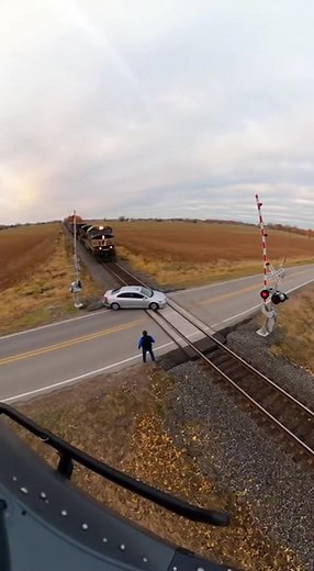 6M views · 1.4K reactions | Helicopter News Crew Captures...