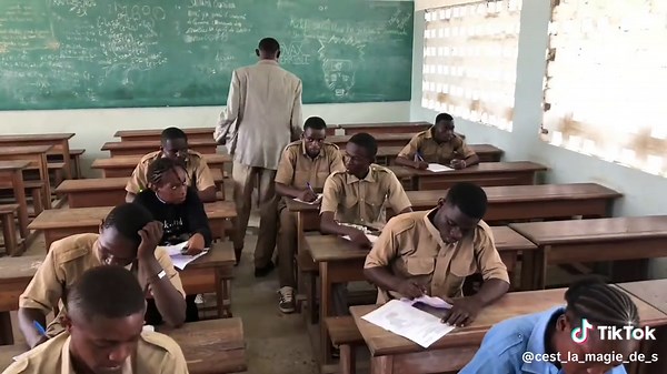 @bruvaldy @Rufner dalton 242 @L’ENNEMI_DES_EX_Pro✅ @Gloire Diamantaire 242 🇨🇬 @Yowane zarko officiel