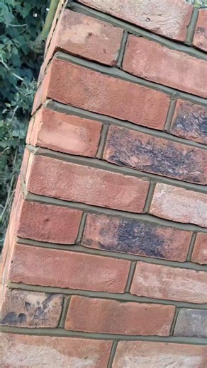 Bricklayers on Reels