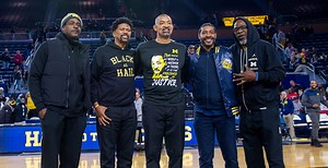 Fab Five reunion steals show as Michigan snaps five-game losing streak against Ohio State