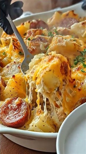 Cheesy Potato & Sausage Bake 🥔🧀🔥 | Easy One-Pan Comfort Food Recipe