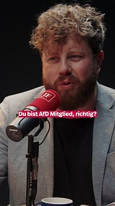 Tim Schramm ist AfD-Mitglied, selbsternannter Patriot und kämpfte für die Ukraine an der Front. Was ihn zu diesem Schritt bewegt hat, erzählt er im Interview. Jetzt in voller Länge auf unserem YouTube-Kanal: https://www.youtube.com/watch?v=v_tvNErwVRA | JUNGE FREIHEIT