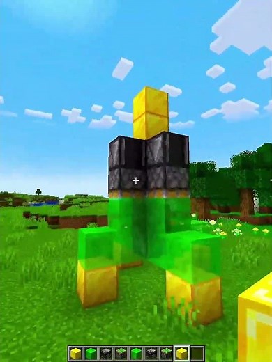 Teaching how to make a functional rocket in Minecraft #minecraft #minecraftshorts #shortsemalta