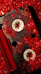 This body mist comes in a 150 ml handy-sized bottle with widely recyclable components. Pop the top and spray the fragrance impulsively where you want it, when you want it. Perfect for your handbag – take the handy-sized 150 ml body spray bottle with you night and day. Whether you’re doing #SelfCareSunday or a chill night with friends, this delicate fragrance helps you to relish the moment or rise above it! | Impulse Fragrances