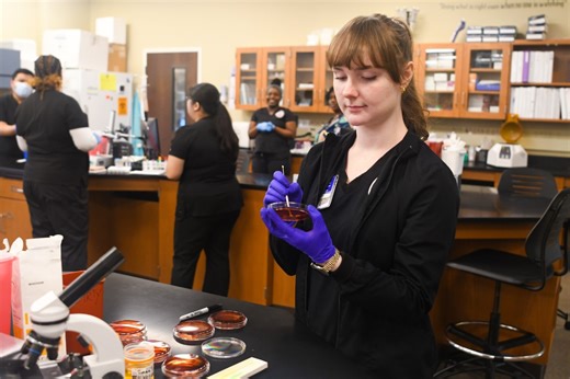 Calhoun Community College hosts med lab open house