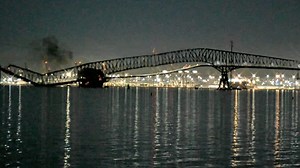 Livestream footage captures Key Bridge collapse in Baltimore collapses after ship collision.