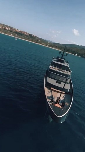 Giorgio Armani's 65 Metre Codecasa Superyacht | Yachting Design