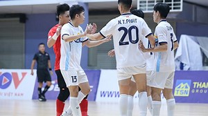 Thêm một hat-trick của Thịnh Phát, không thể ngăn cản sức mạnh Thái Sơn Nam