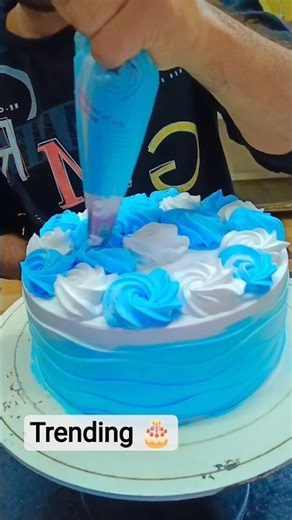 Boy Cake design kaise banaye💙🤍 | Super Cute Design #shorts #viral #cake