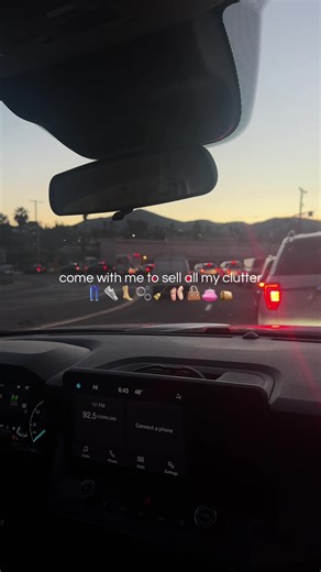 making more room in my closet ✨#swapmeet #selling #foryourpage #fypシ #extramoney