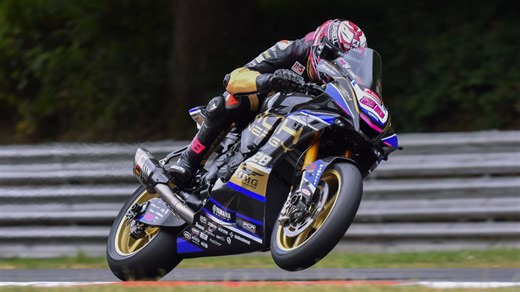 BSB™ / 😲震惊全场的最后一段！布拉德·雷献上！· 2022 卡德威尔公园赛道 Superpole · Cadwell Park Circuit