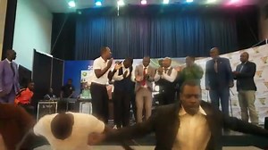 Followers of Christ on stage na Bishop Mabhiza, Mambo Dhuterere , Samson Tavengwa | Mapostori Music & Videos