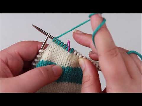 How to Knit Jogless Stripes in the Round (Stockinette Stitch)
