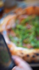  Why Is Vegazzi specialty pizzeria so unique? 樂...