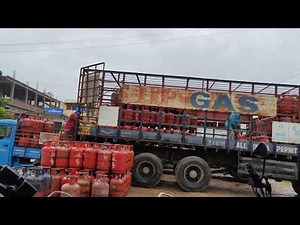 Gas cylinders Loading and unloading