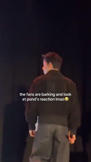 Random fan behavior 😭 👍 #pondphuwin #pondnaravit #phuwintang