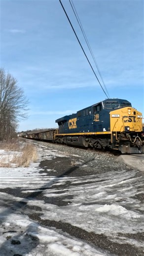 CSX M224 Mixed/Autorack Train from Lodi, Ohio 2/14/2026 #csx #train #railroad #shorts #auto #csxt