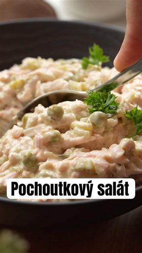Pochoutkový salát | recept v popisku #jedlo #jidlo #recept #salat #chlebicky