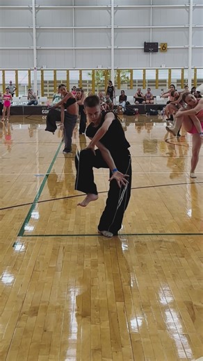 Ethan Samuel | Dancer | Model on Instagram: "@aussiedancetour 🙌"