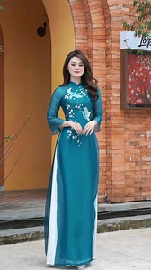 Các chị đã kịp chọn áo dài cho 20/10 chưa? Fatraly sẵn sàng giúp chị tỏa sáng với những thiết kế vừa thanh lịch, vừa duyên dáng 💐 | Áo Dài Fatraly Đà Nẵng