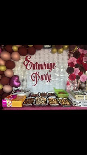 Bridesmaids and Groomsmen unboxing their surprise wedding boxes ☺️💗 #entourageparty