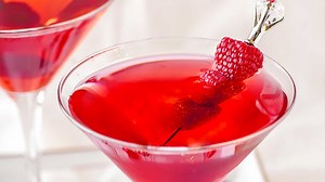 1K views | Love Potion Cocktail! This love potion cocktail is the perfect fit for any Valentine's Day celebration. With its vibrant red color and pleasantly sweet cranberry flavor, this drink is sure to win over anyone who tries it! GET THE RECIPE: https://homemadehooplah.com/love-potion-cocktail/ | Homemade Hooplah | Facebook
