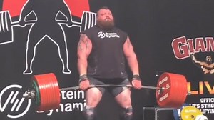 345K views · 3.5K reactions | After breaking the All-Time Deadlift record of 1,102 pounds, Eddie Hall collapsed. Thankfully, he's ok. Andy Nesbitt for @TheBuzzer | FOX Sports | Facebook