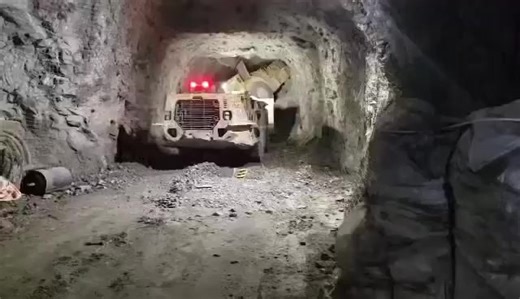 Bogger digs out another bogger stuck! Crazy work! | Mining Mayhem