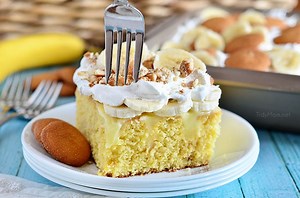 BANANA PUDDING POKE CAKE