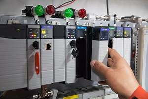 Differences Between Control Systems and SCADA