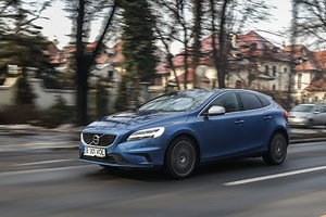 Test drive video VOLVO V40 D2 - La 6 ani de la lansare, încă este un concurent veritabil - GALERIE FOTO