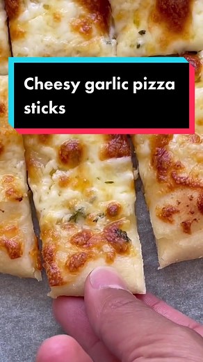 Cheesy Garlic Pizza Sticks: Quick and Easy Recipe