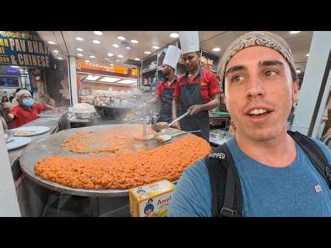 I Tried the Most Popular Indian Street Food at Mumbai's Busiest Beach