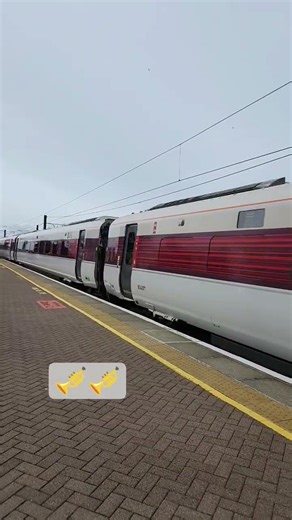 Darlington LNER with tones #train #trainspotting #LNER