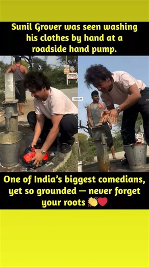 This image shows actor and comedian Sunil Grover washing his clothes at a roadside hand pump,#shorts