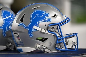 Who Are the Packers-Lions Announcers? A Look at Fox's Broadcast Team for NFL Thanksgiving Game