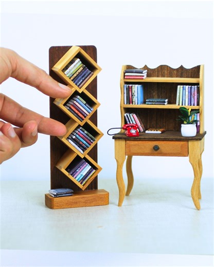 Stylish Simplicity: Creative Miniature Furniture for Every Dollhouse Lover #Dollhouses #miniatures | Mini Antiques