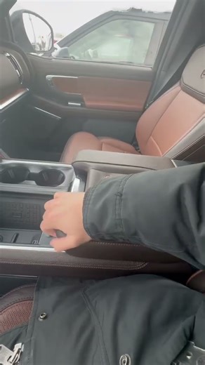 Checking out the interior in our new Ford Expedition King Ranch Edition 👀 #ford #fordofvalpo