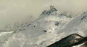 Watch EN PREST OG EN PLAGE Online | Vimeo On Demand