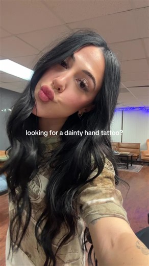 Stunning Dainty Hand Tattoo Ideas in Utah