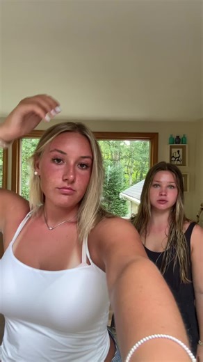 Grace (@grace_minahan)’s videos with Angels Like You - Miley Cyrus