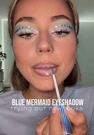 Blue Mermaid Eyeshadow Tutorial: Blue Glitter Eye Look