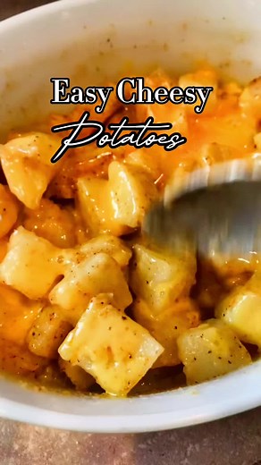 Quick & Easy Microwave Cheesy Potatoes Recipe