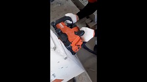 一個move就可以切出完美雙直線的雙溝機～～ 牆體、地板切割簡單輕鬆😏最深可切5公分 👉了解更多：https://hilti.to/65u3dv 🧰喜利得免費客服專線 0800-221-036 #喜利得台灣 #雙溝機 #牆體切割 #增加生產力 | Hilti