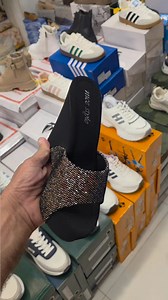 مجمع الروان للاحذية و الحقائب النسائية on Reels