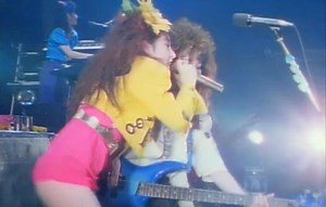 プリンセス プリンセス、“HERE WE ARE”ライヴ・フィルムより「19 GROWING UP」新MV公開 - CDJournal ニュース